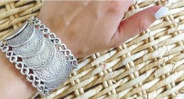 COIN STATEMENT BRACELET